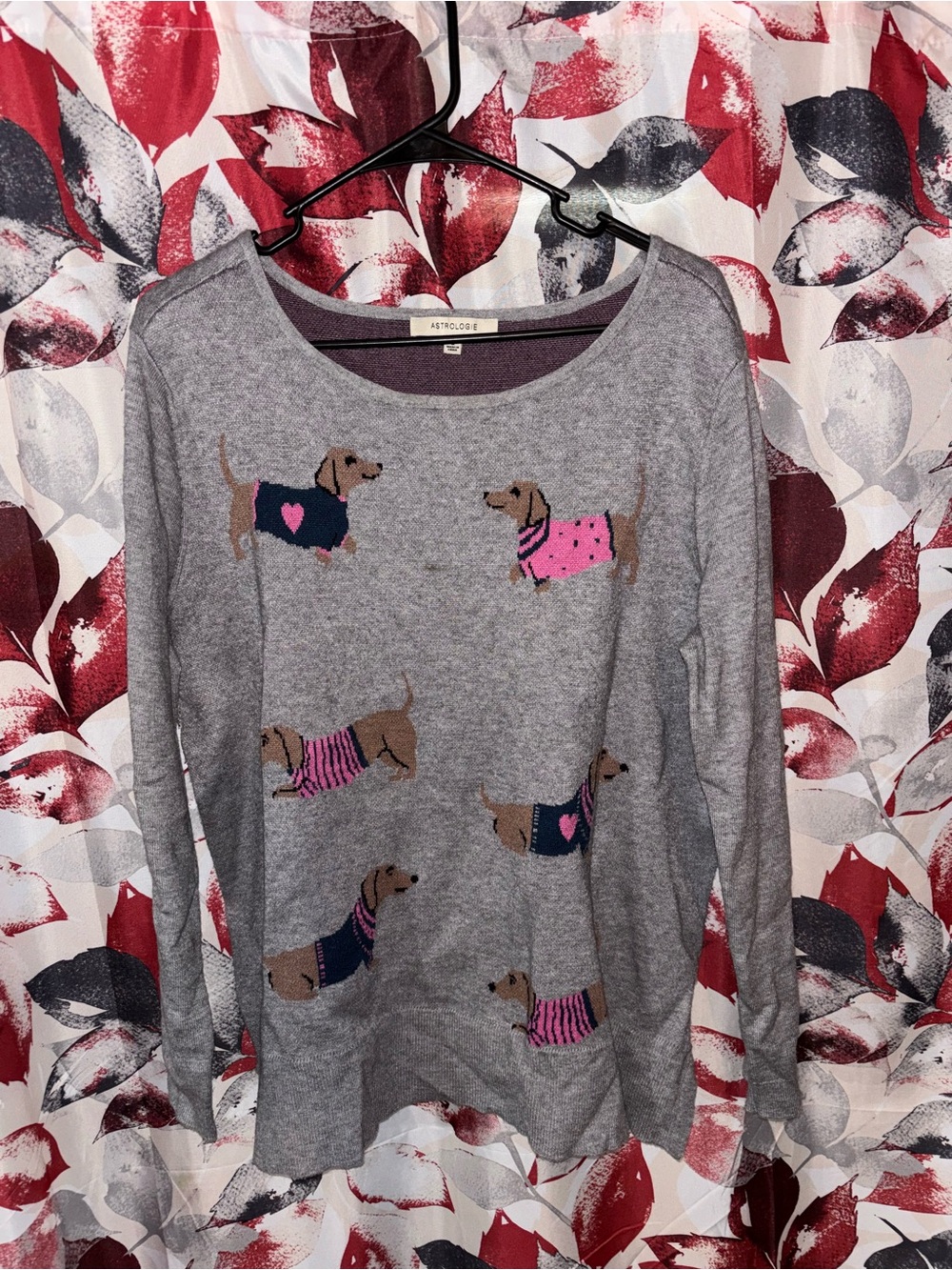 Astrologie Gray Sweater with Brown Dachshund Motifs